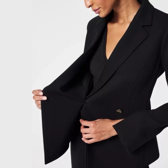 NEW! Spanx Ponte Asymmetric Tailored Blazer in Black - Picture 10 of 13